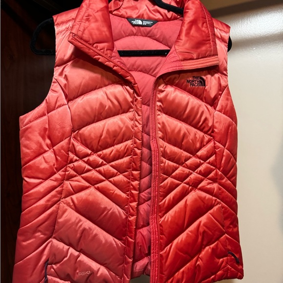 The North Face Women's Vibrant Orange Quilted Vest - Womens - Medium - Picture 6 of 6